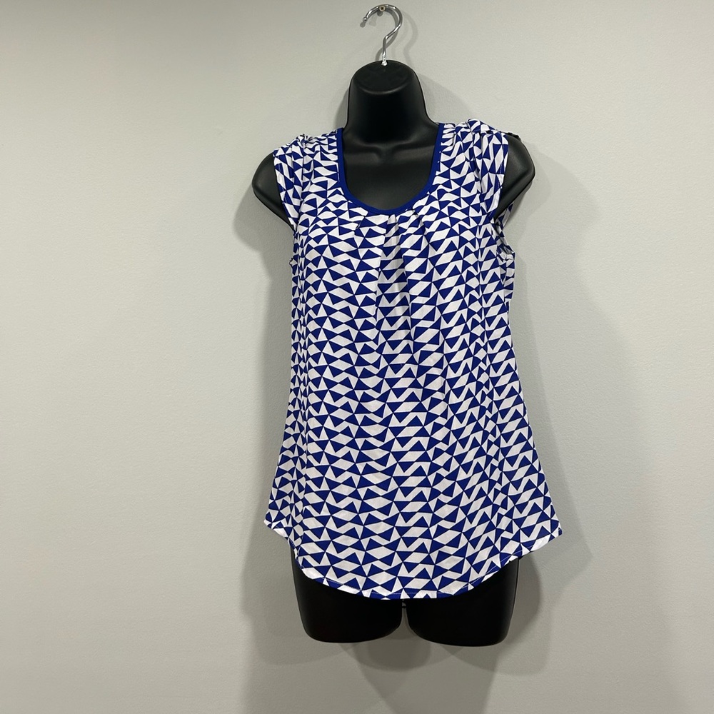 Reitmans geometric blouse
